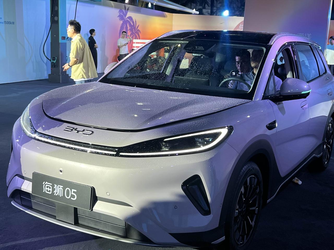 昨晚上市的全新海狮05，真的让我看到了什么叫“价格屠夫级诚意”DM-i插混版9.