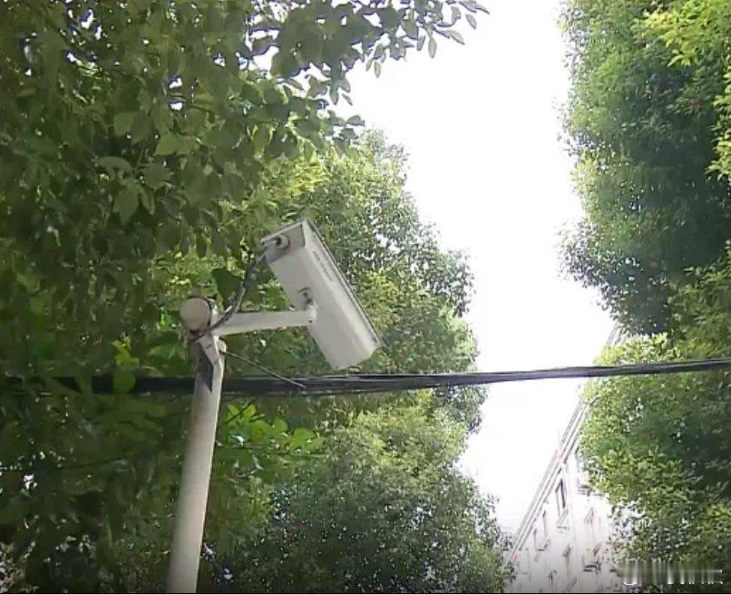 离谱到家了物业公司，可不可以根据小区监控，来“锁定”投诉小区问题的业主？当然不可