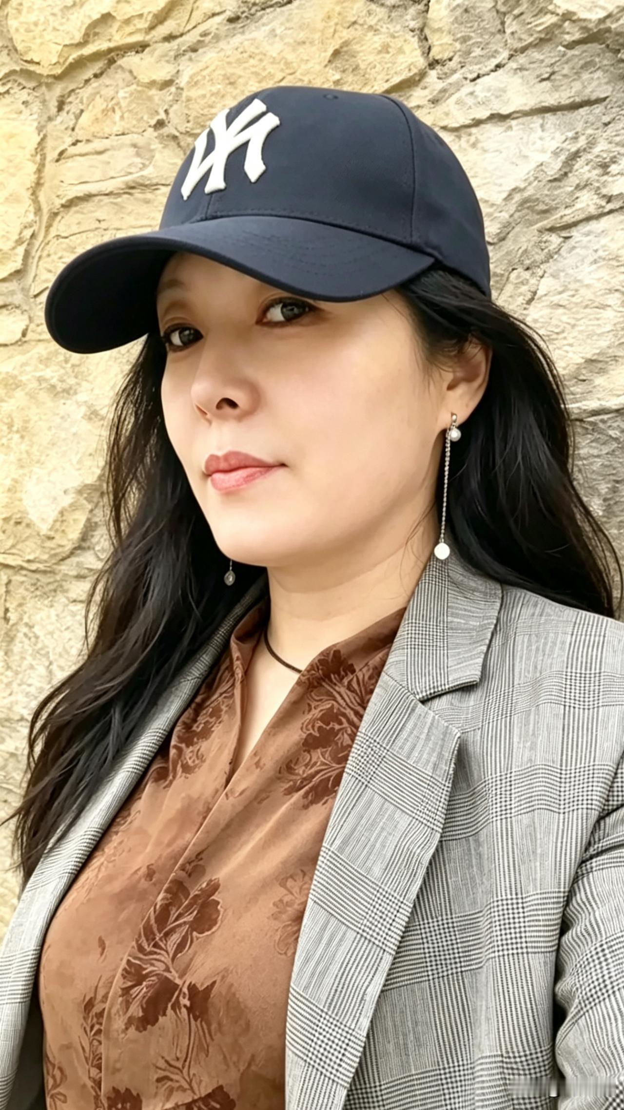自拍自赏真是一种独特的乐趣。