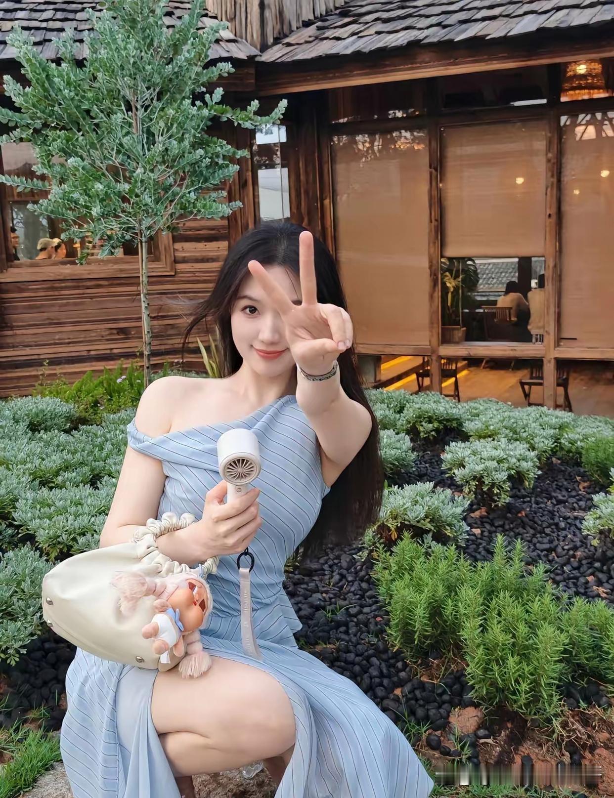 元气满满的一天，从早安V开始！🌞💕