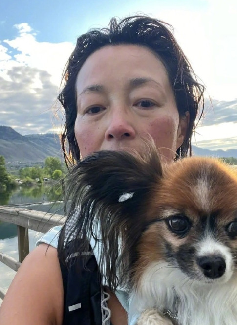 “最美郭襄”55岁李绮红分享近照。