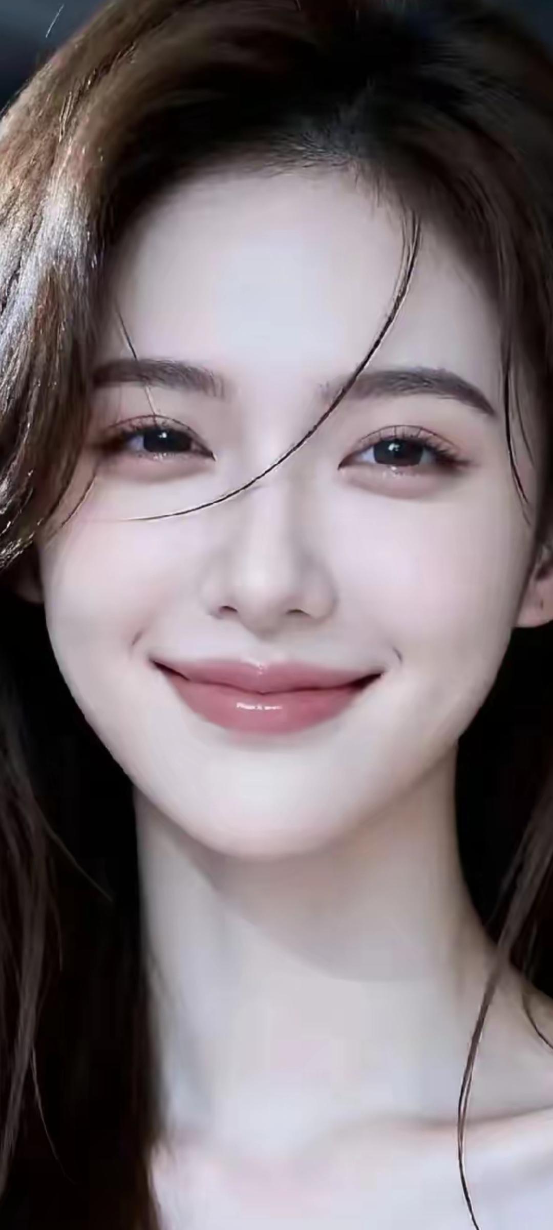 微笑的魔力，照亮你的每一天！😊✨