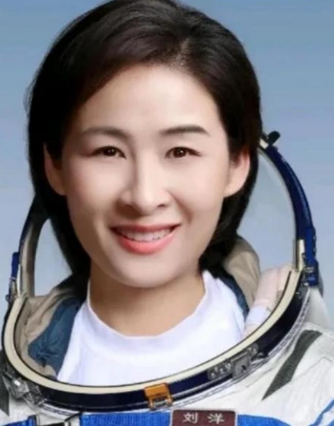 航天女侠刘洋，在出征太空之前，丈夫竟突然失踪，在她完成航空任务以后，才得知丈夫竟