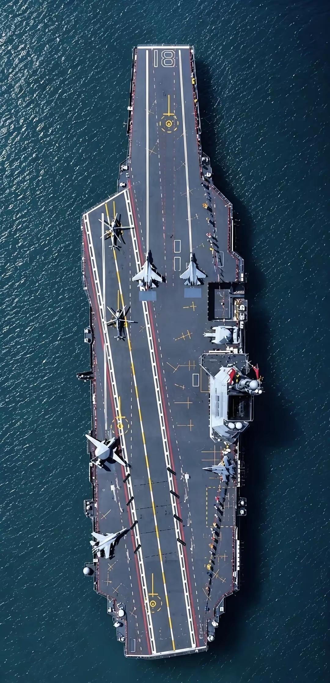 这样高清的003型福建舰航母俯视图，你们见过吗？003a型航母不得不说，还是