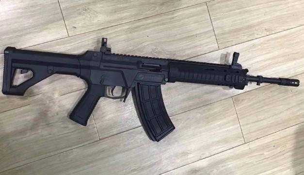 国产新锐武器QBZ-191突击步枪（简称191）正式列装部队后，迅速成为全球军事