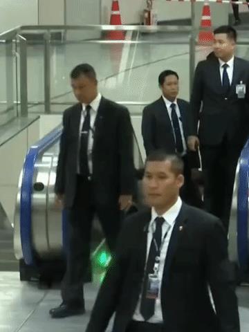 估计没有人想当泰国总理了？巴育真是神挡杀神佛挡杀佛啊，巴育的支持率还在攀升，他精