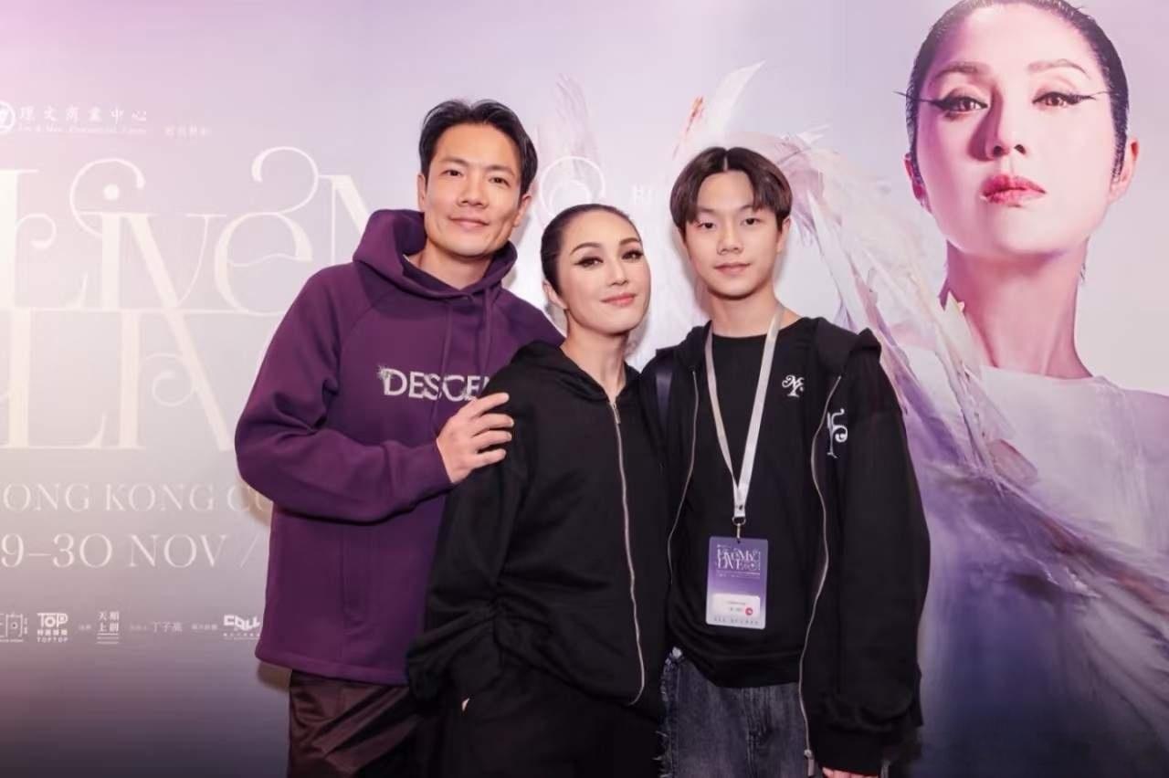 杨千嬅13儿子身高杨千嬅儿子长这么高了杨千嬅13岁的儿子，长相跟丁子高如出一辙