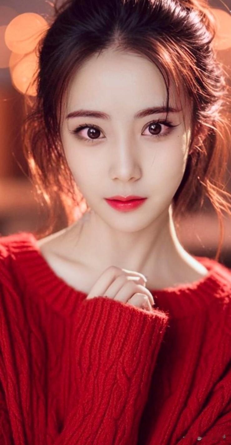 人性第一，越是喜欢你的人，越是要你主动。第二，越是不在乎你的人...