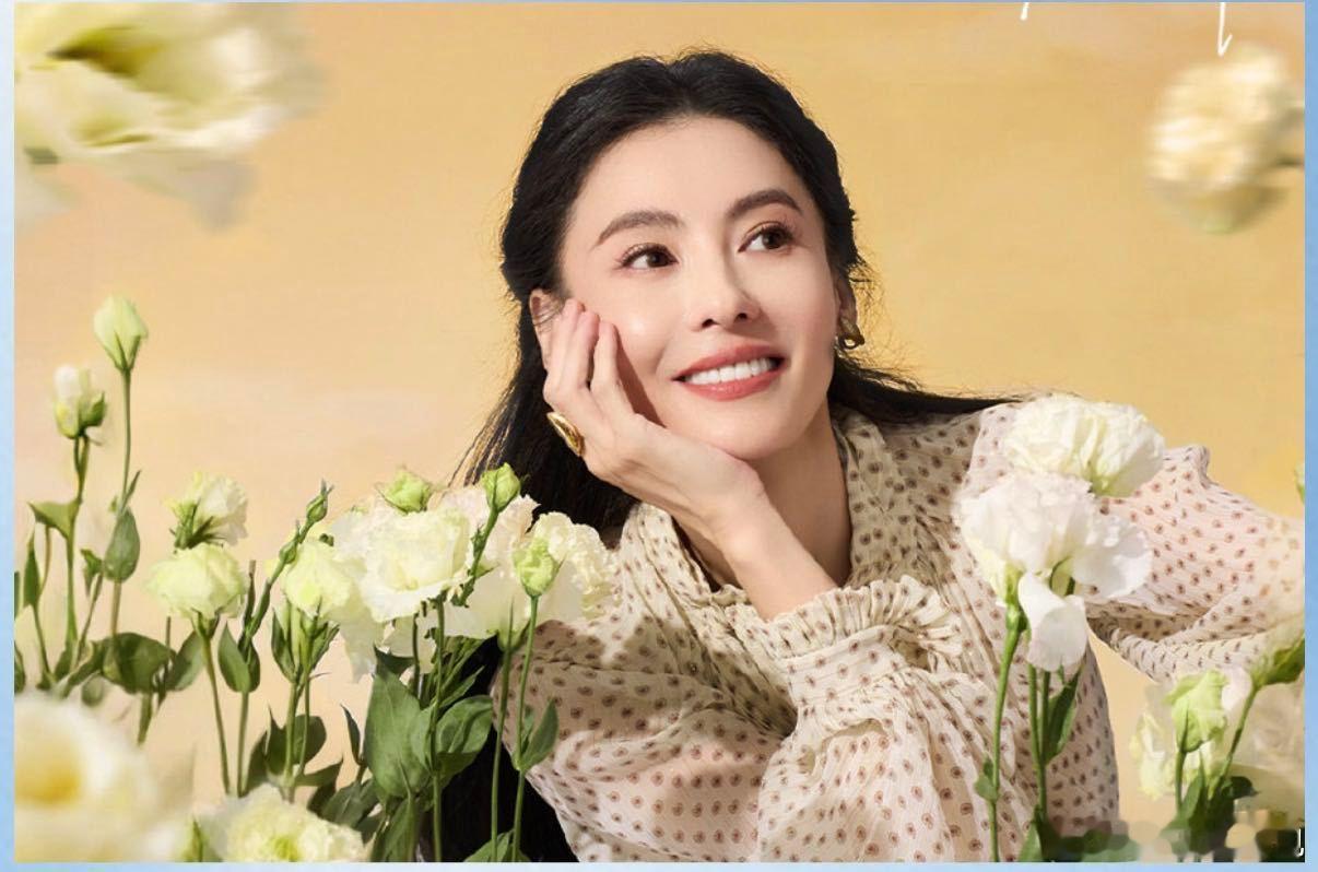 张柏芝高能量人张柏芝怕不是偷偷装了核能电池!从日出忙到日落依然能量满格,搬行