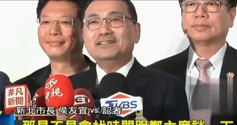 侯友宜这个“老狐狸”实在是太可恶了！郑丽文要多加小心了！说白了，很多人都支持