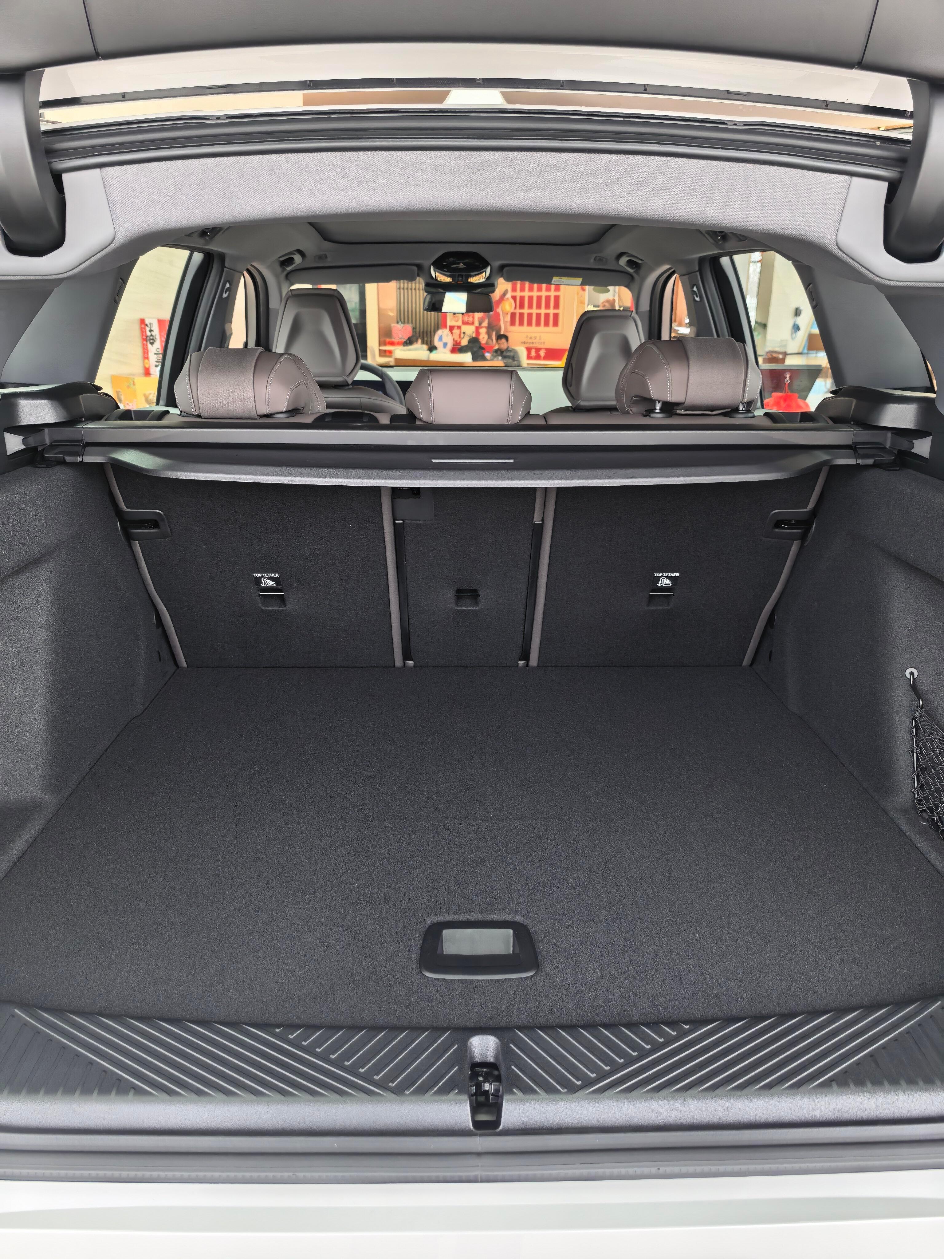 宝马降冒烟了，兄弟们，现在全款27.5万，就能直接干下一台全新的2026款宝马X