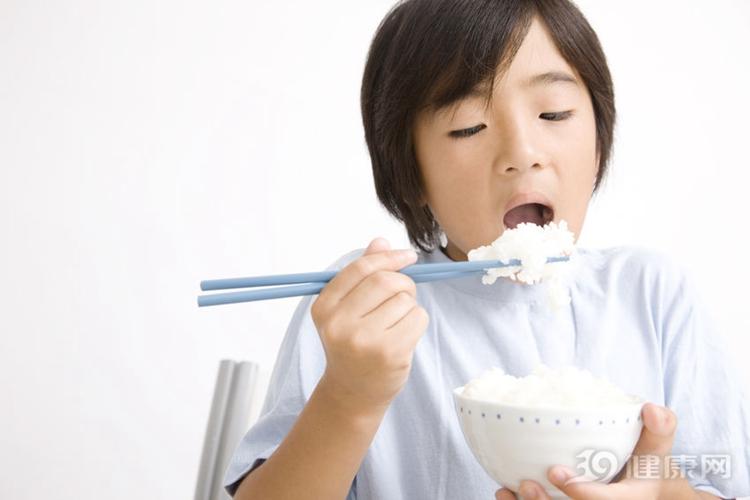 终于知道了! 最佳的吃早餐时间是这个, 很多人做错