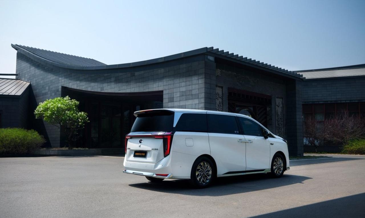 华为、宁德时代、广汽传祺强强联合，这款车肯定要卖爆！[赞]最新上市的传祺向往M