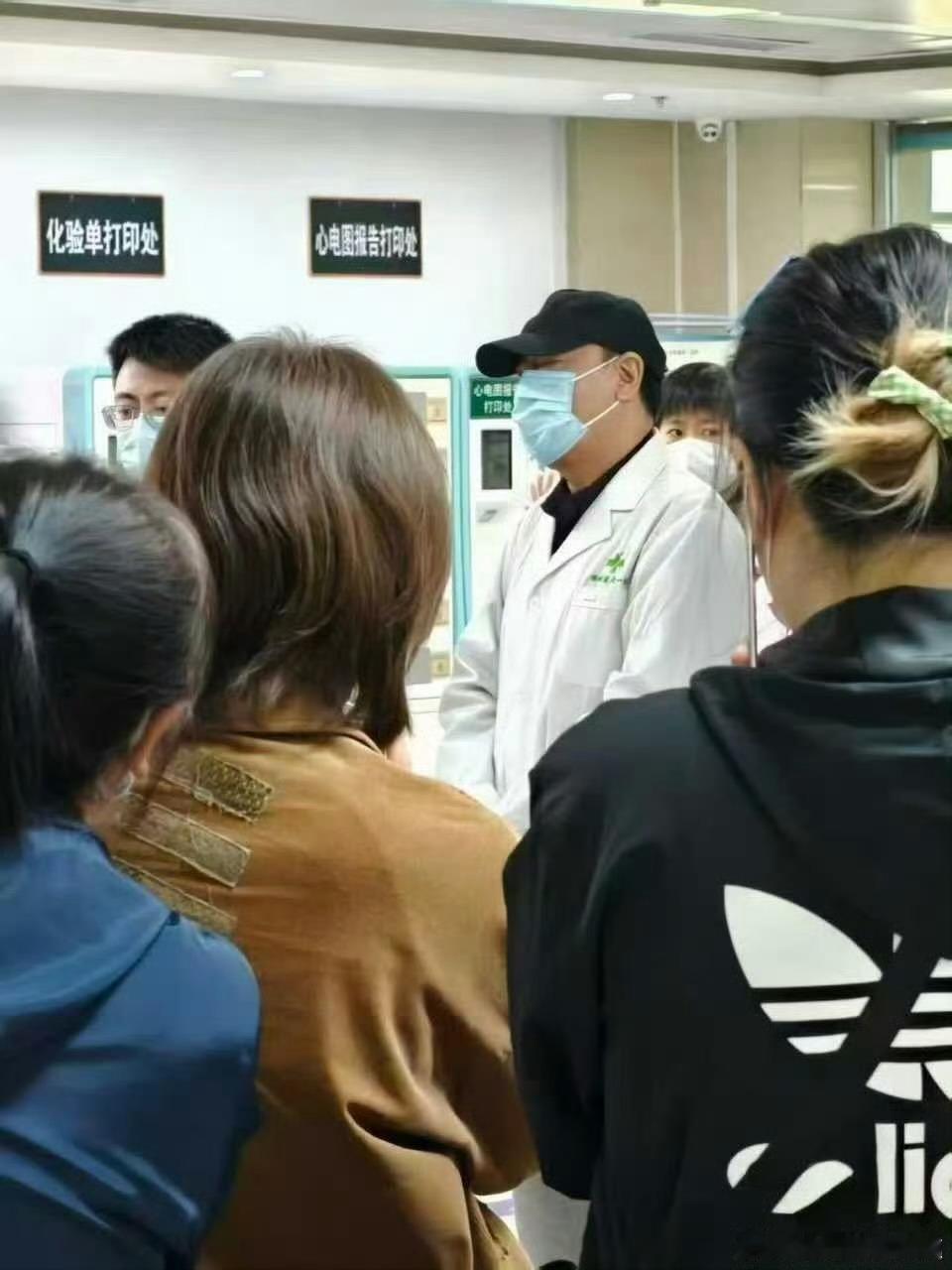 小城良方第一个出路透的是倪大红老师[笑着哭]​​​