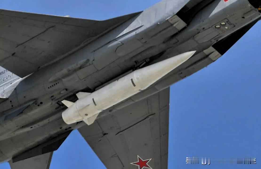 俄罗斯国防部2月7日发布声明：昨天晚上至今天上午，为回应基辅政权军队对