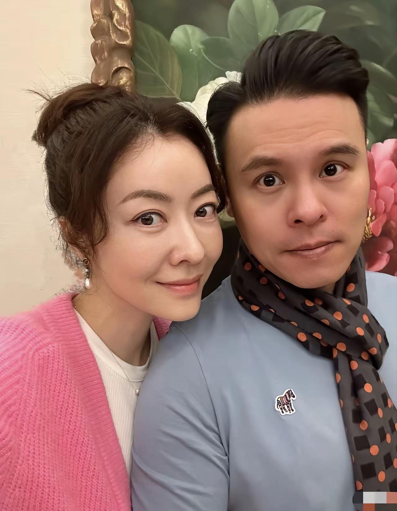 和郭富城谈了那么多年的熊黛林，没想到分手以后嫁给了一个这么疼爱她的老公。看看熊