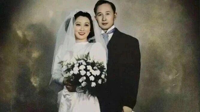 钱学森与蒋英的一生相伴，始于两家世交的深厚渊源。钱学森的父亲钱均夫与蒋英的父亲—