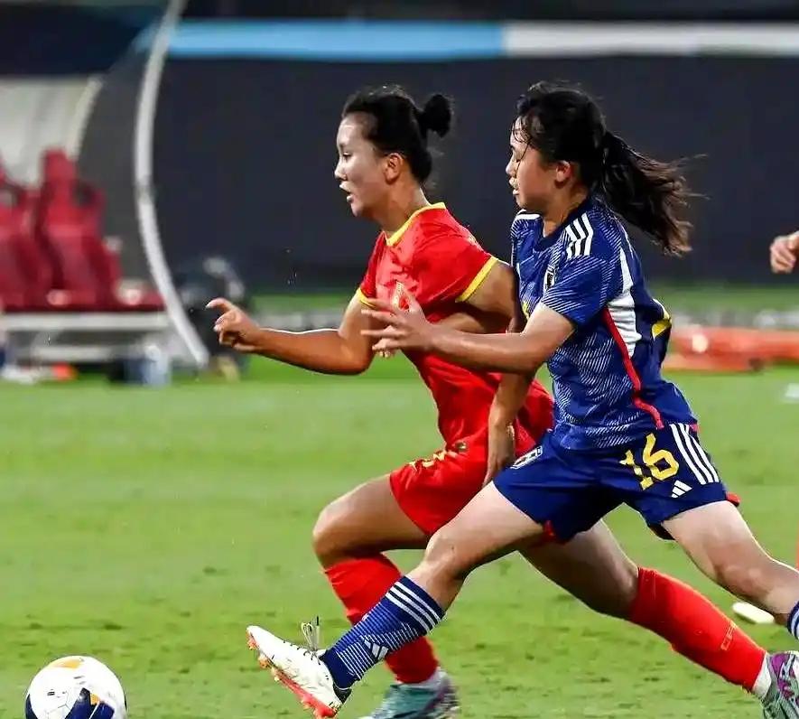 所向无敌，中国U17女足晋级四强，斩获世界杯门票！U17女足亚洲杯