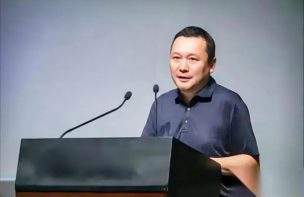 这位北大副校长才判了8年你先别急着喊判轻了，捋完他的履历你只会觉得可惜。