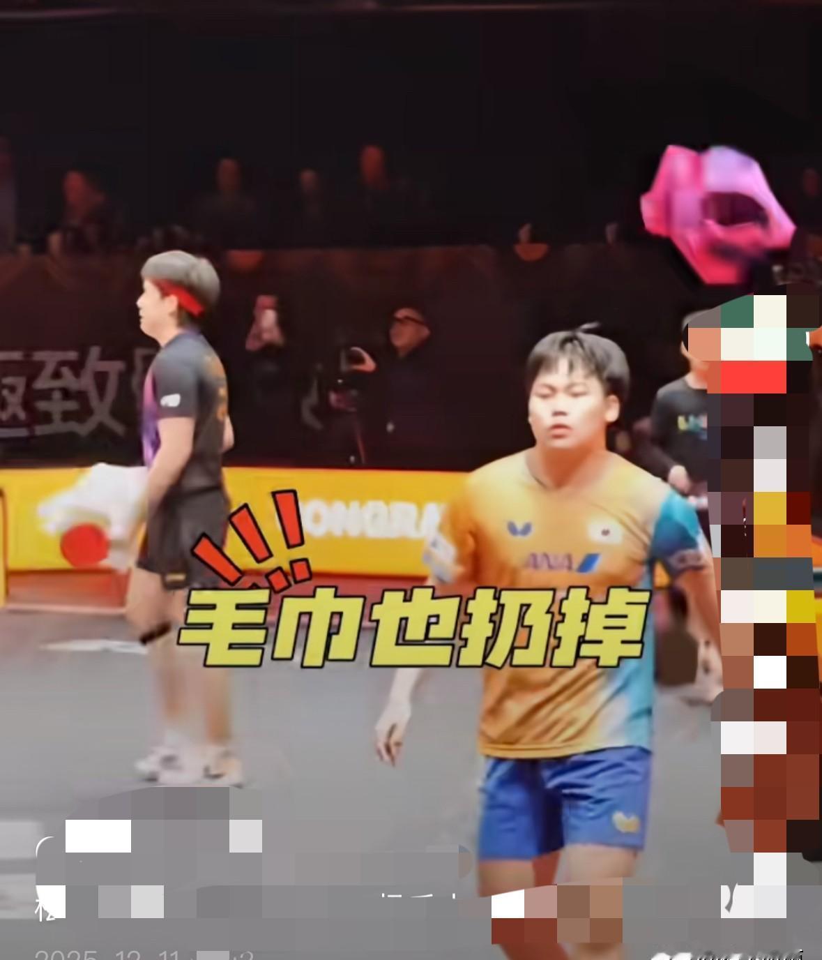 张本智和的笑容在镜头前凝固了三秒——从王楚钦1-3落后时的放松嘴角，到被追平时喉