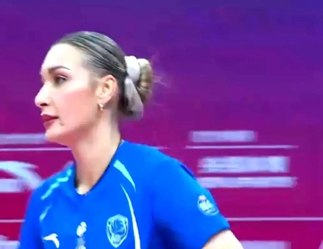 我看这赛季排超，甚至觉得有点“胜之不武”的意思，上海队这外援配置简直就是降维打击