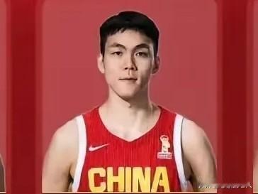 男篮这三名球员，加强稳定性3年左右会是国家队不可缺少队员庞铮麟：个人特点很适