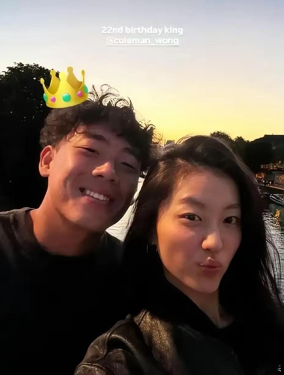 陈奕迅女儿与黄泽林分手​我不惊讶​只是让我没想到的是，她才22岁就已经有了四段感情。​​黄泽林亲口承