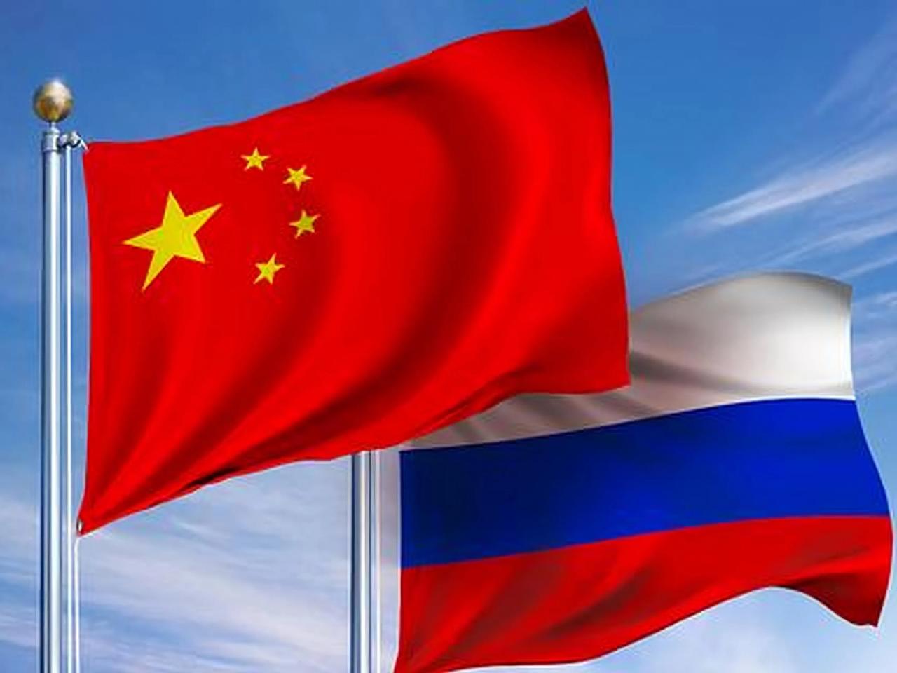 5月5日，德国《明镜周刊》报道:“中方将对俄进行国事访问，并出席二战胜利80周年