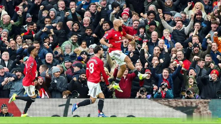 曼市德比复盘：效率击败控球，老特拉福德之夜英超第22轮，曼联主场2-0击败曼城，