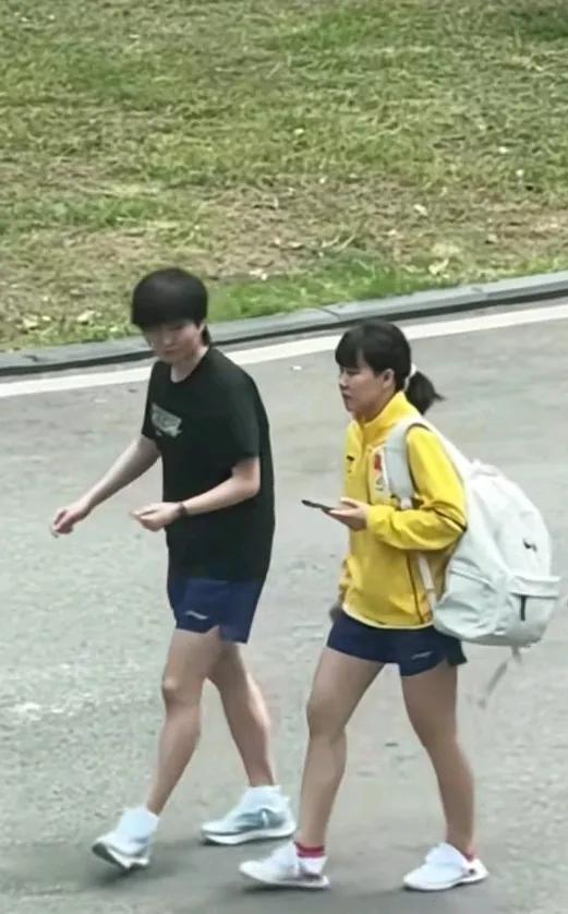 同同有小朱陪伴，多哈加油[赞]＜同同多哈加油！＞