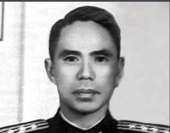 1949年5月23日，国民党中将刘昌义去找汤恩伯时，被蒋纬国拉住说：“副座，我当