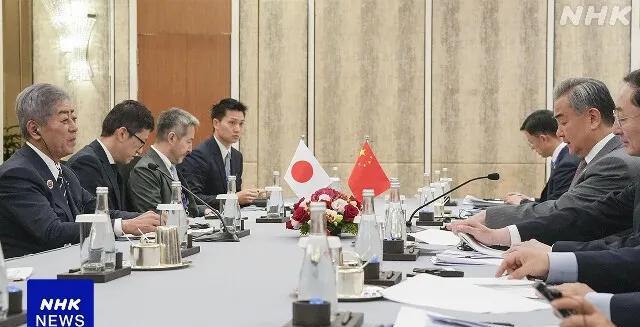 7月10号，王主任与日本外相岩屋毅在马来西亚举行了双边会见。这也是在东京之后的又