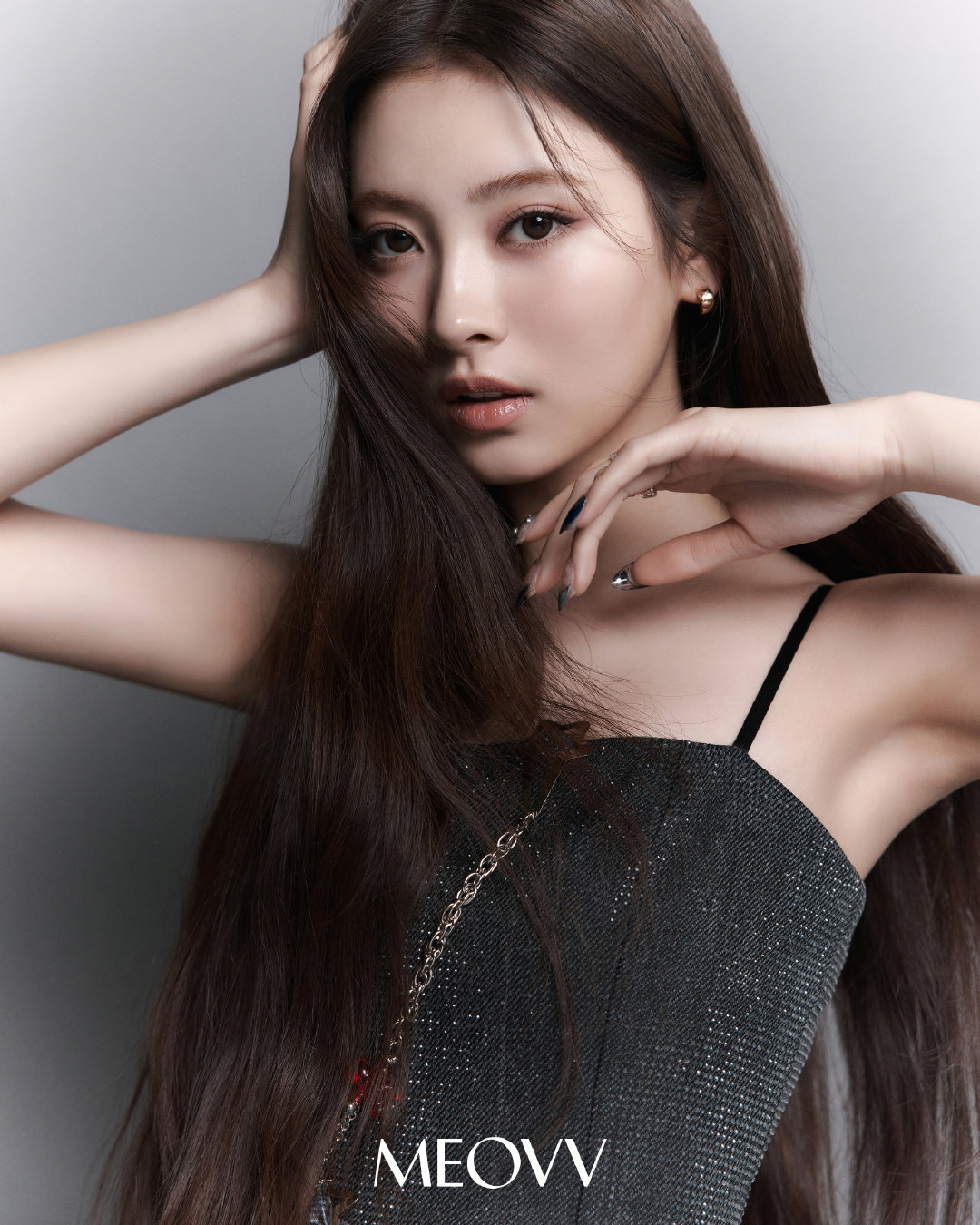 250510官博更新MEOVVTHE1stEPALBUM[MYEY