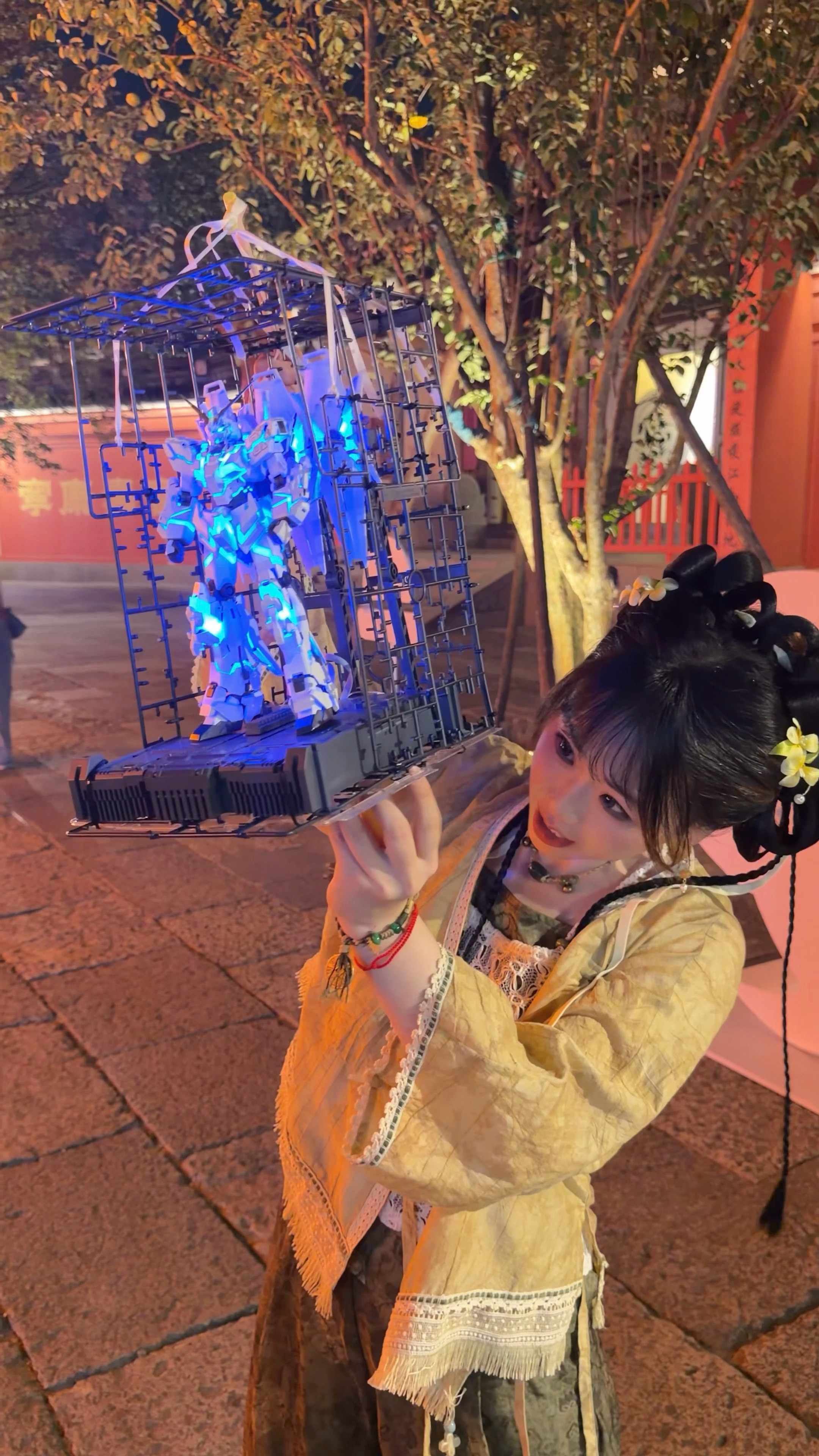 一种很新的中秋花灯…中秋二次元招新季动漫追番团次元好谷一起晒