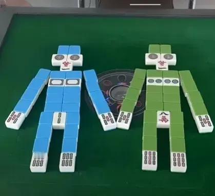 看到了这幅画面，真是人才！​​​网友就评论说：​1，二条换东风，俗称大长