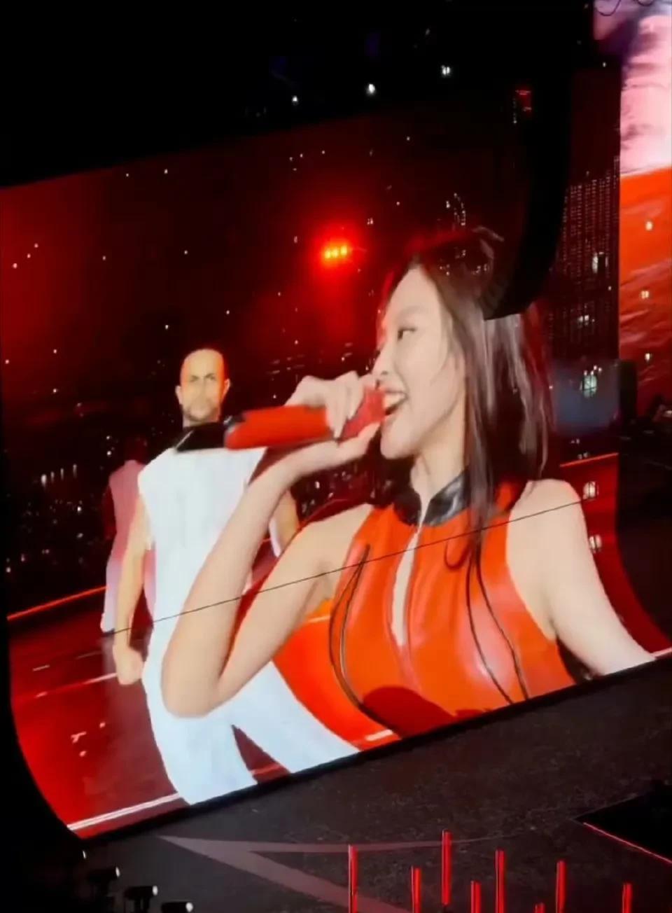 香港场要是看不到这同款名场面，我真的会原地闹翻天的妮妮！！！