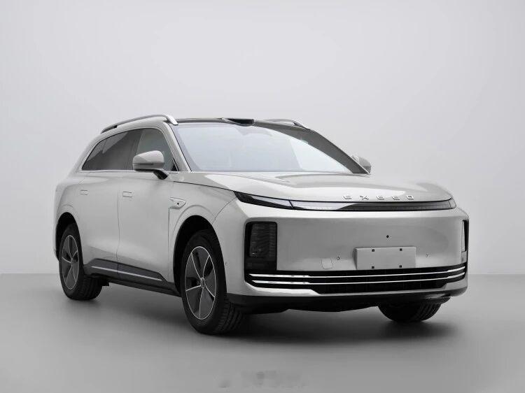 八款新车的申报图，数了一下用隐藏式门把手的起码有一半以上。车企死犟，一直不听劝，