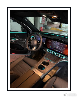 #一直觉得每一辆车都是有表情的##奔驰纯电glc#发布会结束来看看，特意选了工作日，结果等试驾等了两