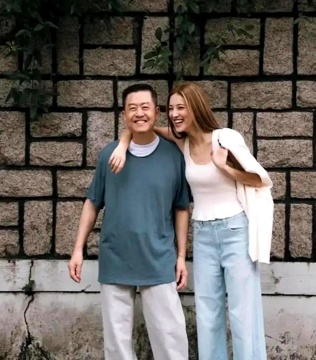 香港老牌“铺王”陈桂祥当年断供女儿经济的狠事，他老人家一把停掉千金闺女的银行卡