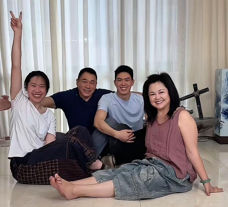 戏外的武松婚姻美满，家庭幸福，儿女双全