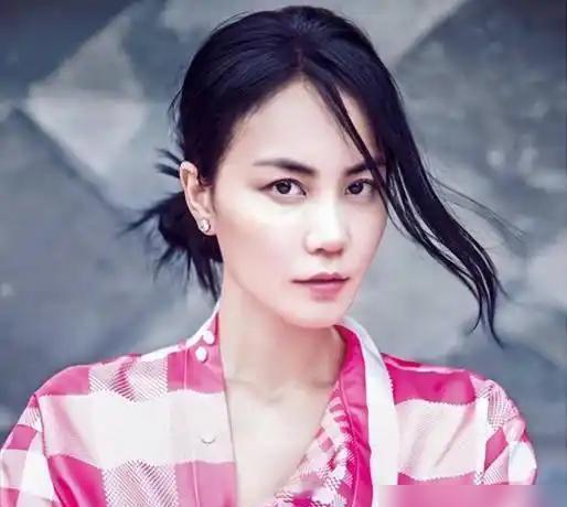 **天呐！王菲就这么一句话，那英这20年的“傻大姐”人设算是彻底崩了！**