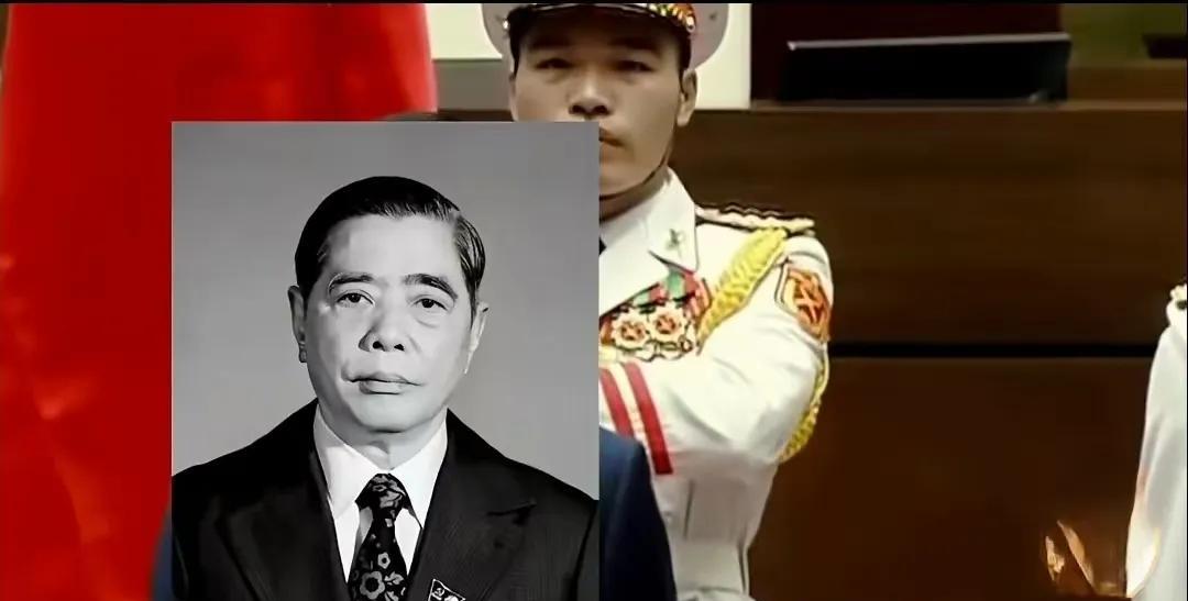 越南现在四驾马车的格局，离不开阮文灵的努力！首先要搞清楚一点，就是阮文灵为何能