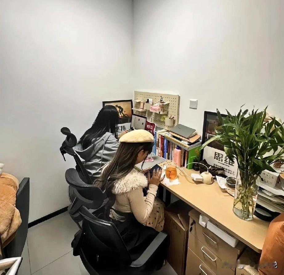 26年度的涨薪方案大框架基本确定了：所有入职满一年的员工工龄工资+100，年终绩