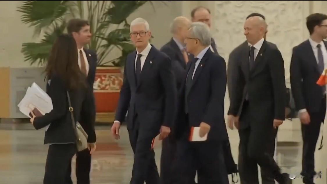高认知的人，往往身材也很好。你可以观察一下，一个人若身形挺拔、体态匀称、始终神采