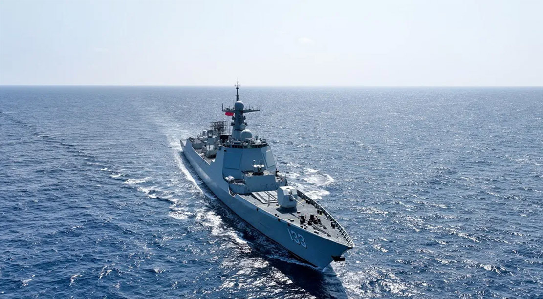 【东部战区：我舰艇编队过航横当水道，赴西太演训】微信公众号“东部战区”消息，东部