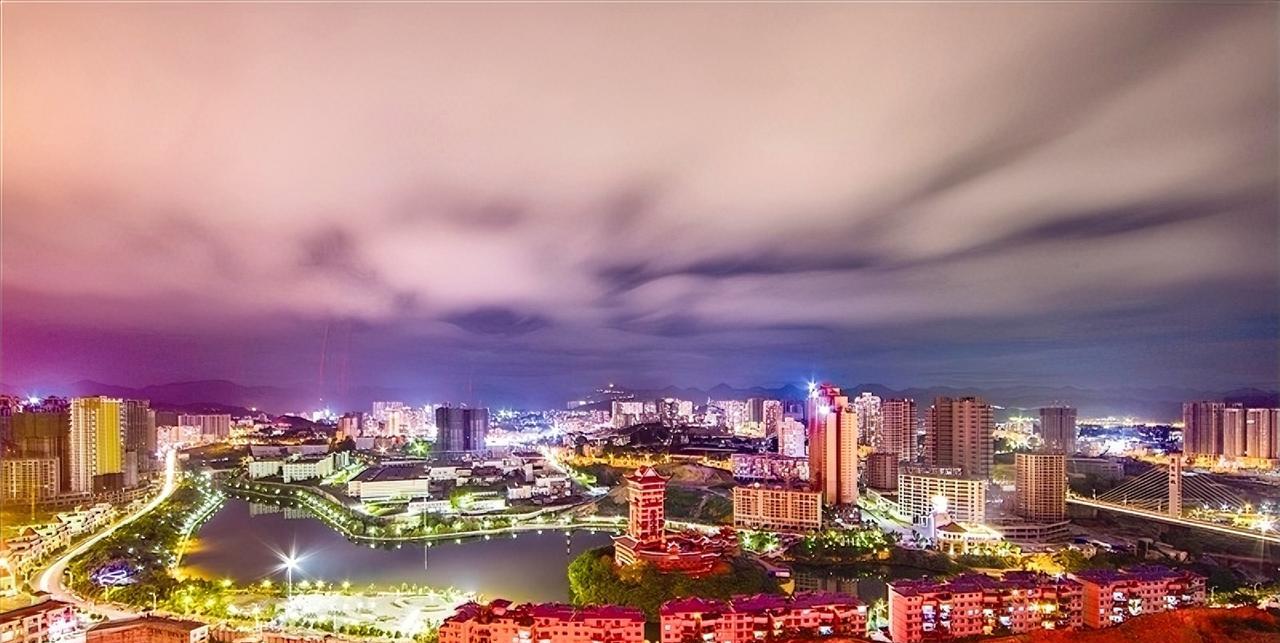 毕节市6个县人口：1、赫章县，89万2、威宁县，161万3、纳雍县，109