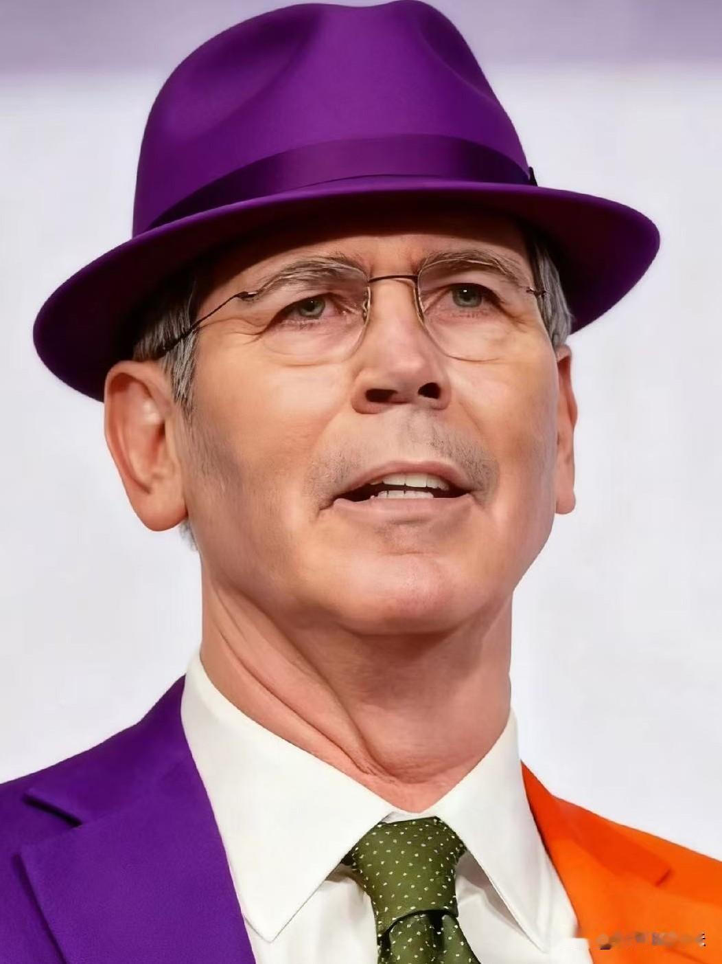 美国财长贝森特消息2025年11月17日，美国财长贝森特对外宣布，预计美国与中