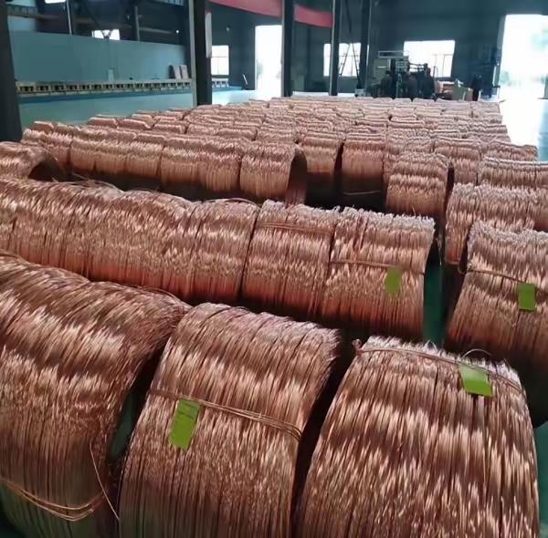 美国已经明确说要坐庄炒铜了，但我要说点理性的。其实目前全球至少50%以上的铜，简