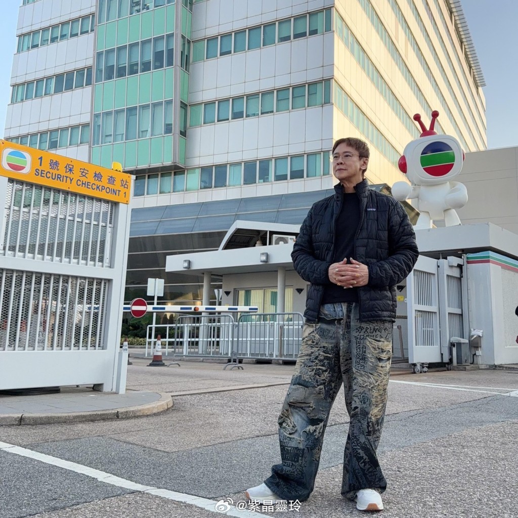 陳志雲爆TVB山頭主義內幕開會爭獎拗到面紅耳熱搶人開劇向藝員施壓：過去就唔係我嘅人陳志雲近日接受財經