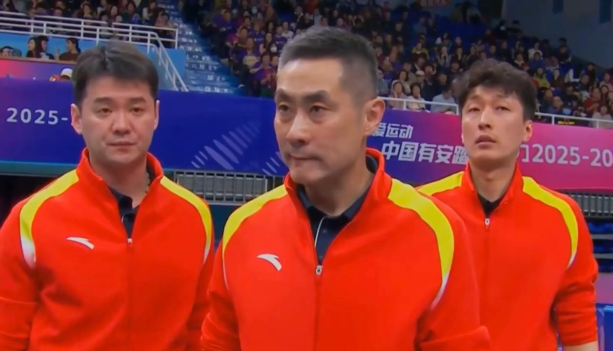 天津女排之所以客场作战大比分负于江苏女排，其主要原因就是主教练陈方的赛前准备工作